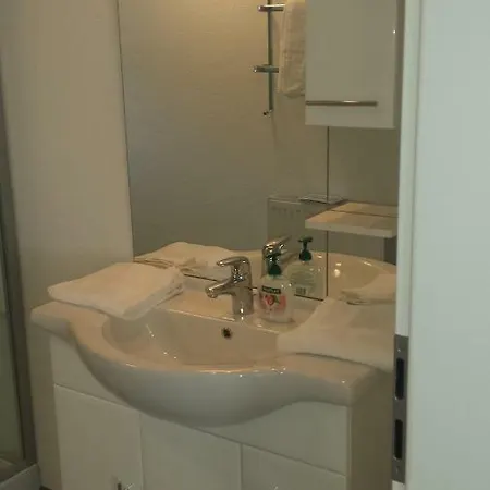 Schnell Apartment