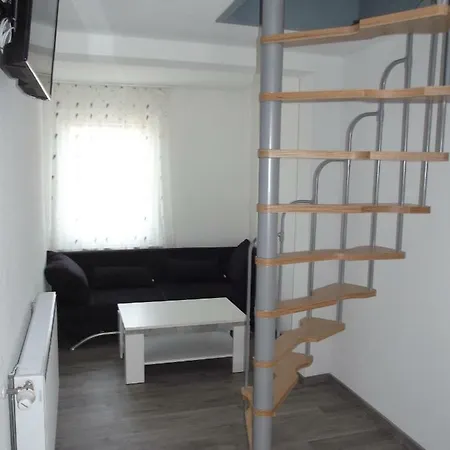 Schnell Apartment *